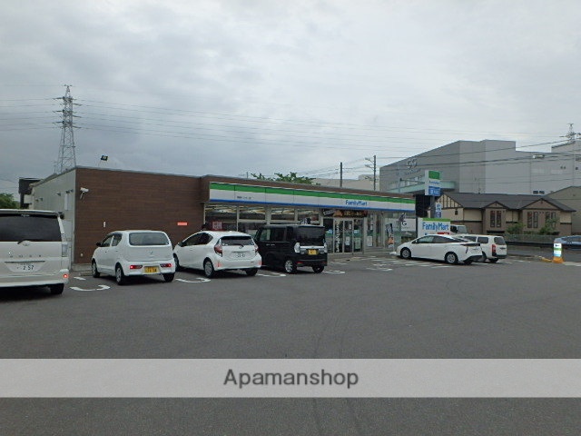コンビニ　ファミリーマート　岡崎インター店（コンビニ）まで1200m
