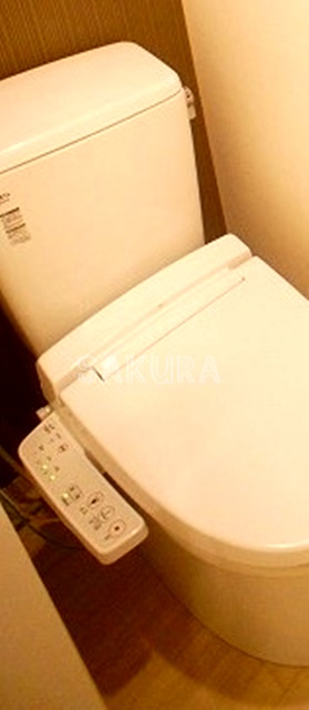 トイレ　嬉しい温水洗浄便座♪