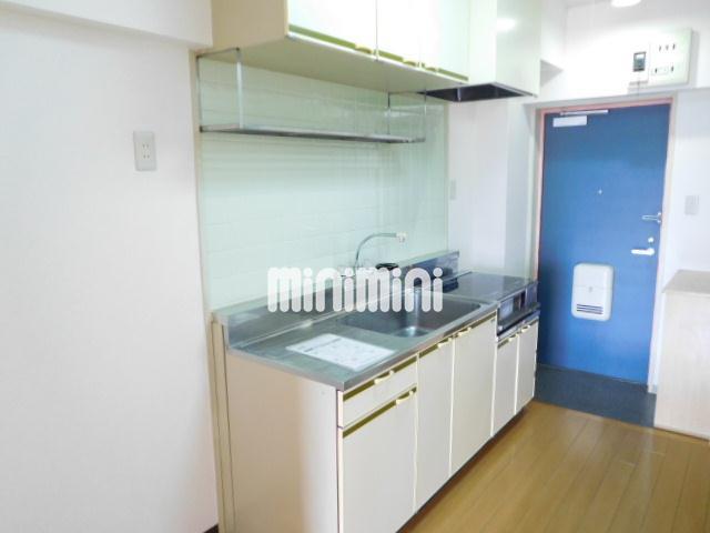 キッチン　収納豊富なキッチンです。