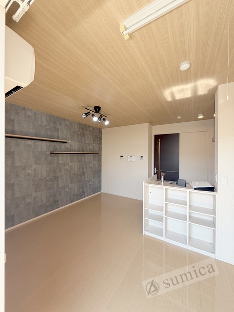 居室・リビング　使い勝手のいいリビングですね♪♪