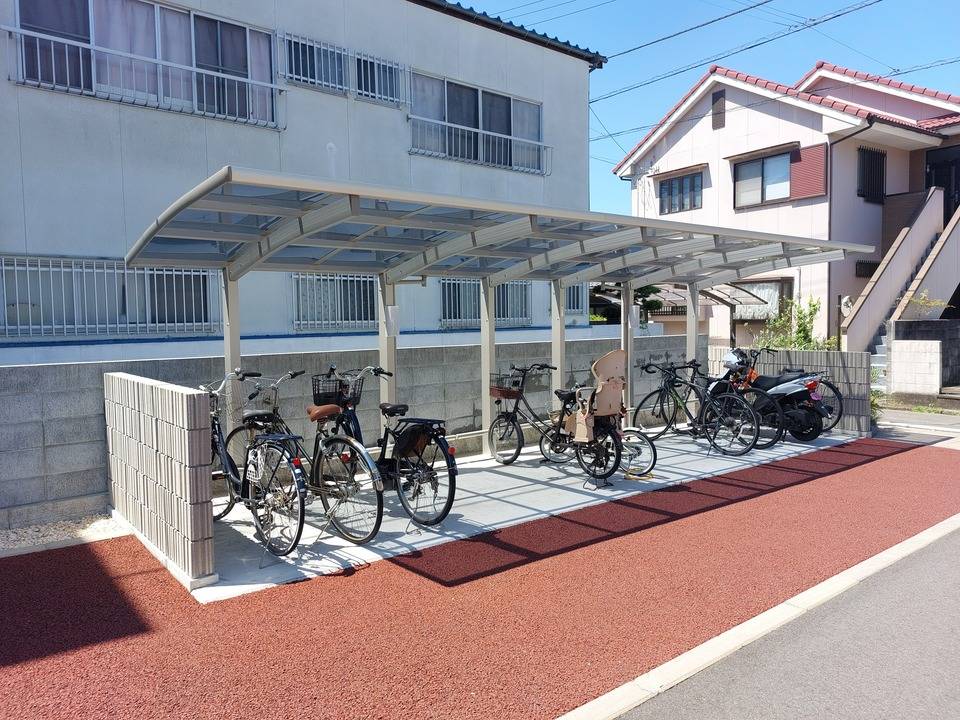 駐車場　駐輪場