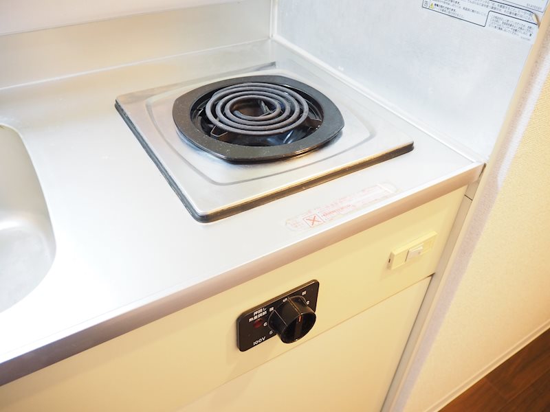 キッチン　電気コンロ