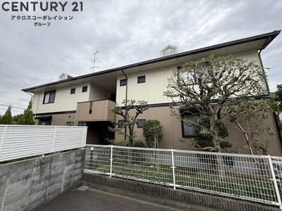 建物外観　敷地内駐輪場・ゴミ置き場あり