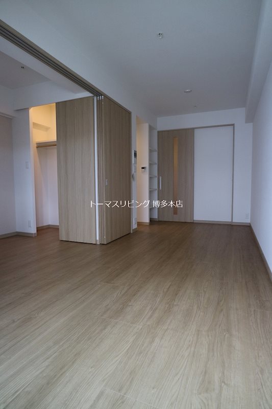 居室・リビング　同物件参考資料