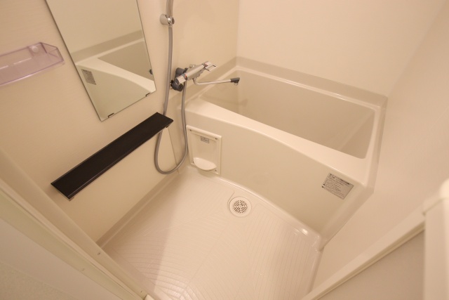 バス・シャワールーム　※別室の参考写真の為、現況優先です。