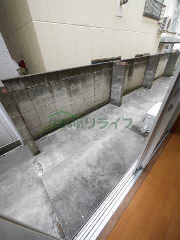 バルコニー　スクエアーハイツ 101