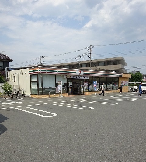 コンビニ　セブンイレブン（コンビニ）まで450m