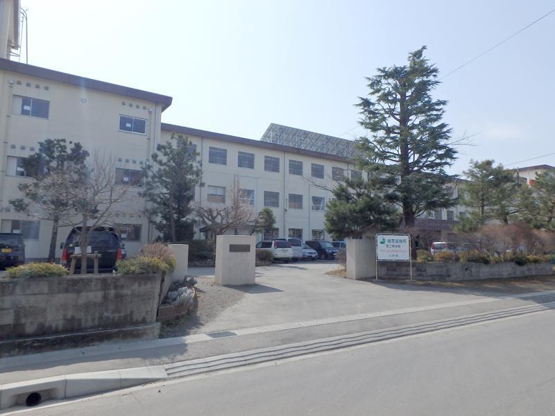 中学校　第二中学校（中学校）まで750m