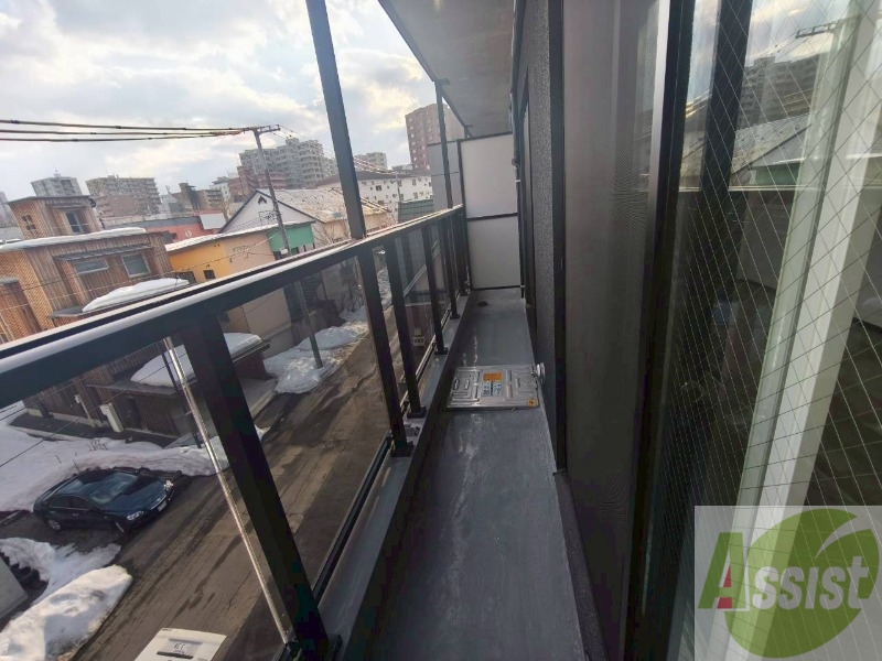 バルコニー　バルコニーが付いていますので一息ついてみてはいかがですか。