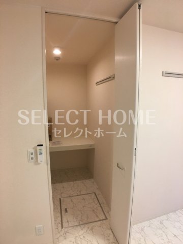 収納　小物を収納するのに便利です 同型タイプ