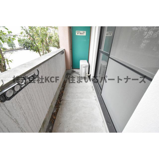 バルコニー　外からの目が気にならないバルコニーで洗濯物が干せます