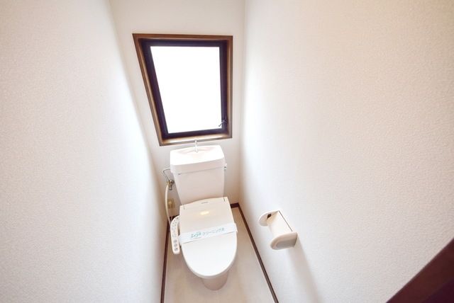 トイレ　※別部屋参考写真