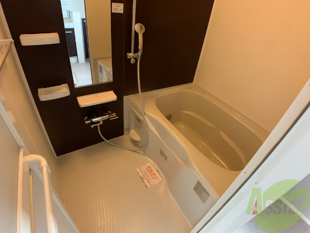 バス・シャワールーム　追い焚きがついているのでいつでも温かいお風呂に入れます。