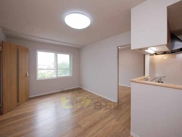 居室・リビング　使いやすい広々としたリビングです♪