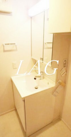 洗面設備　洗面台です。