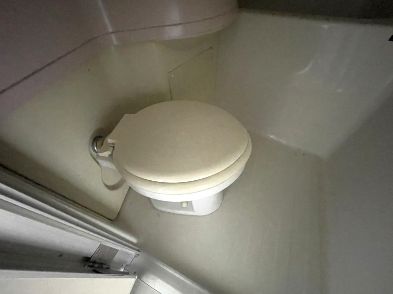 トイレ　クリーニング前