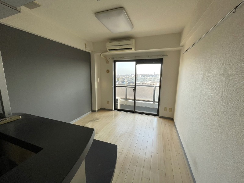 居室・リビング　クリーニング前