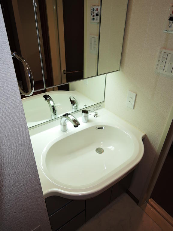 洗面設備　洗髪洗面化粧台