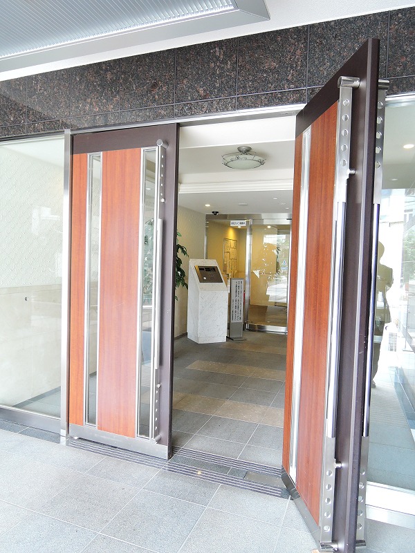 エントランス　エントランス