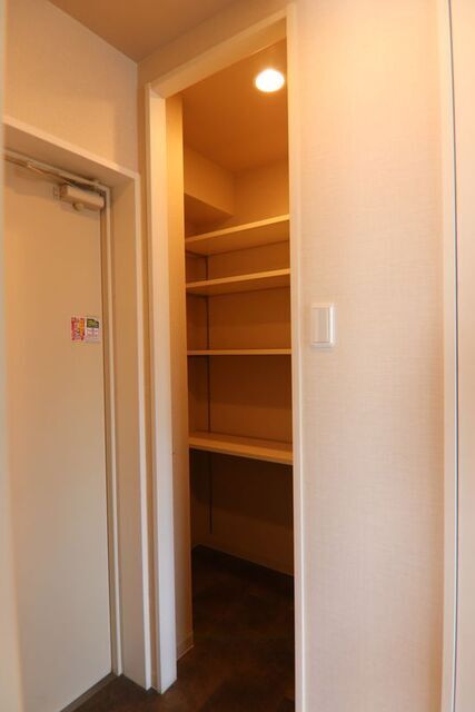 収納　※別室の参考写真の為、現況優先です。