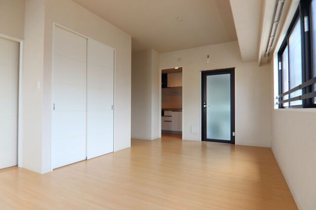 居室・リビング　※別室の参考写真の為、現況優先です。