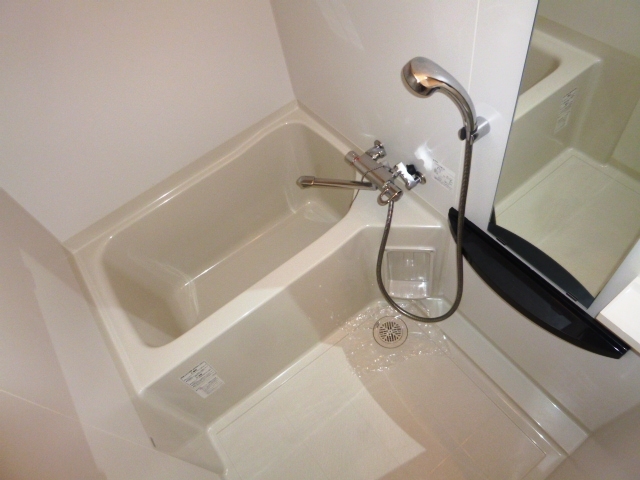 バス・シャワールーム　きれいなお風呂です