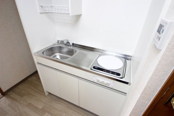 キッチン　※別部屋の写真です