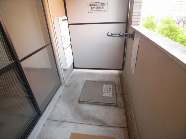 バルコニー　バルコニー