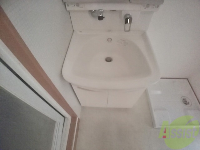 洗面設備　洗面はコチラでお願いします。独立していて便利です。