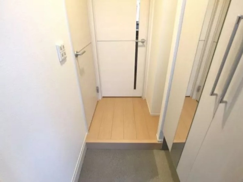 玄関　図面と現状に相違がある場合には現状を優先