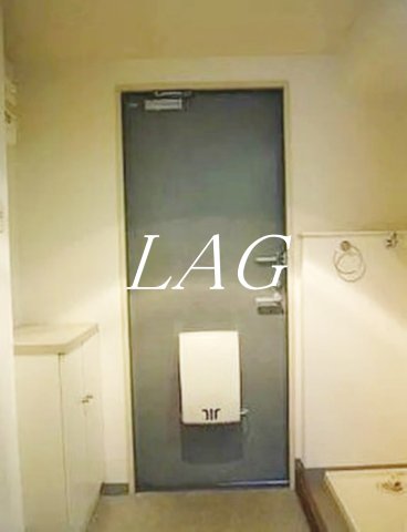 玄関　玄関です。