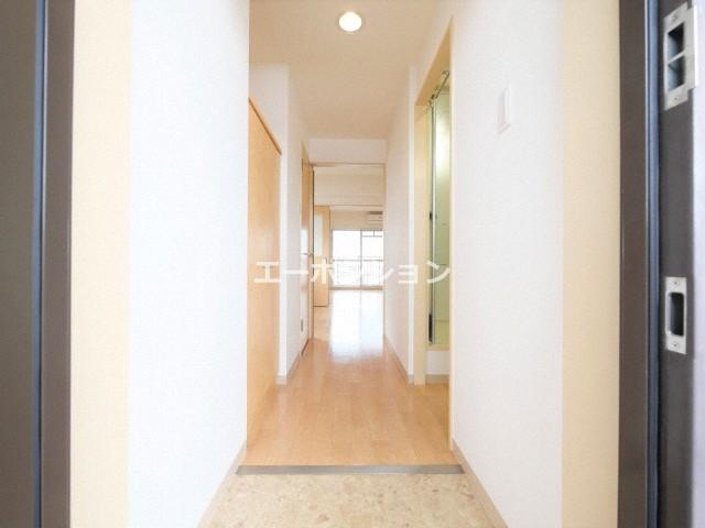 玄関　Rainbow Court P-III