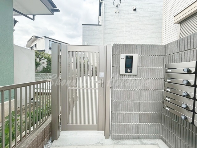 エントランス　毎日通るエントランス♪