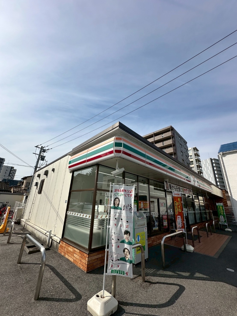 コンビニ　セブンイレブン 熊本新町3丁目店（コンビニ）まで257m