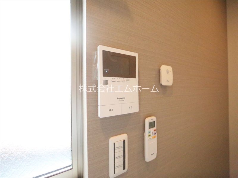 セキュリティ　ＴＶモニター付インターホン　同仕様写真