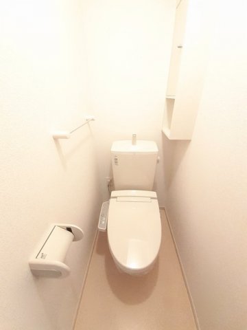 トイレ　ゆったりとした空間のトイレです