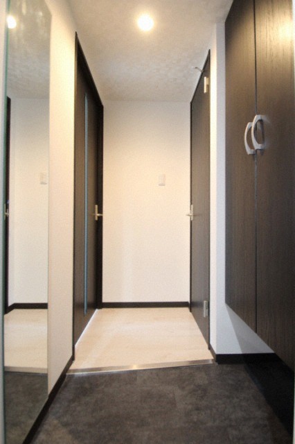 玄関　広々とした玄関です！