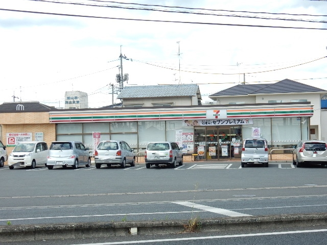 コンビニ　セブンイレブン下伊福西町店（コンビニ）まで494m