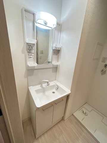 洗面設備　広い洗面スペース