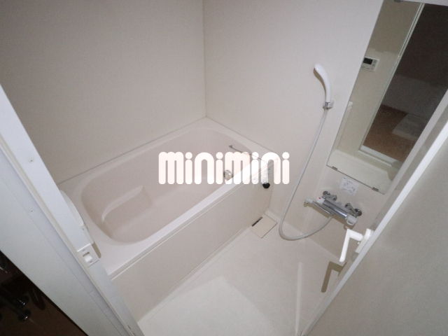 バス・シャワールーム　浴室乾燥機付きバスルーム