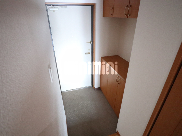 玄関　シューズボックス付き玄関