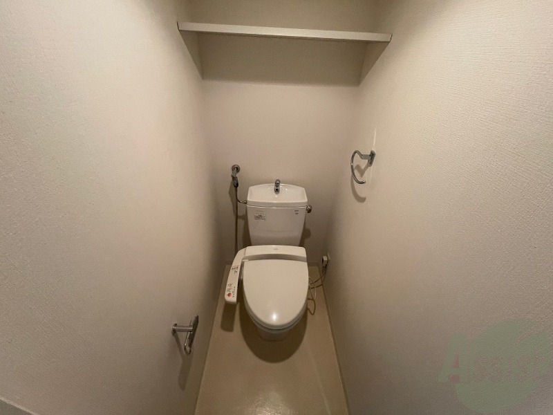 トイレ　トイレです。ウォシュレット付を探している方、おすすめです。