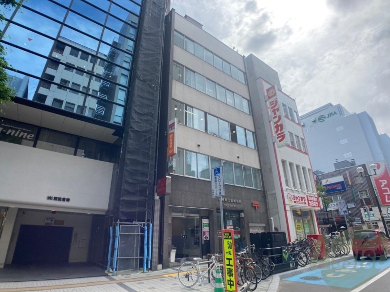 郵便局　札幌南三条郵便局（郵便局）まで230m