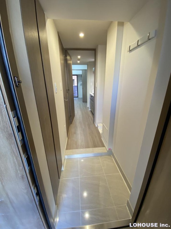 玄関　※参考写真です。