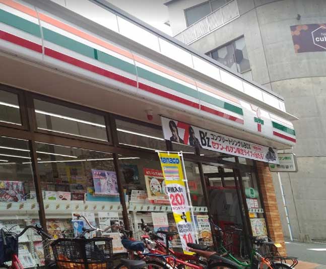 コンビニ　セブンイレブン 京都桂駅東口店（コンビニ）まで476m