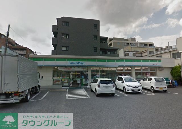 飲食店　ファミリーマート高野台二丁目店（飲食店）まで670m