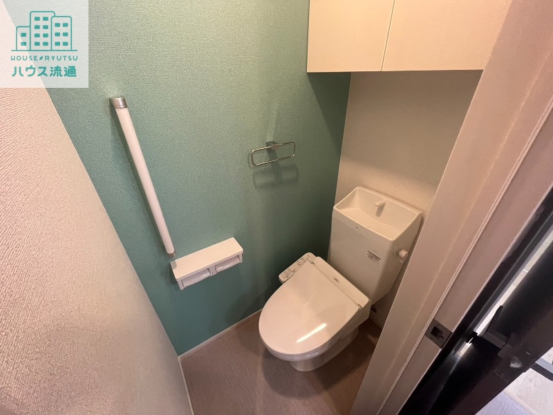 トイレ　※別号室の写真です