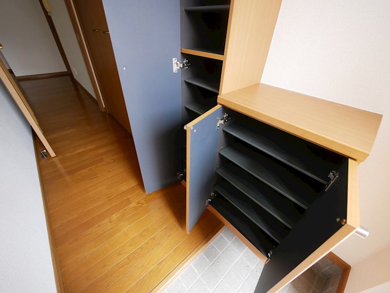 収納　シューズボックス