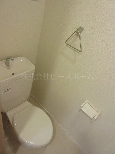 トイレ　※別号室参考写真