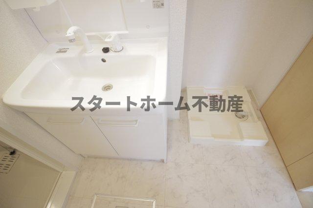 洗面設備　脱衣スペースもあります